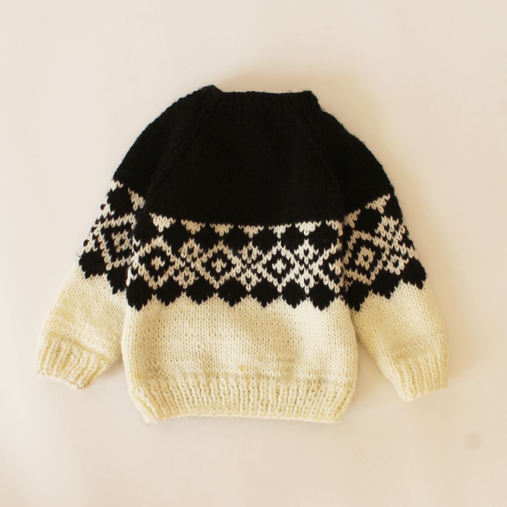 Color Block Black And Cream Kintted Sweater